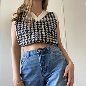 Houndstooth Sweatervest